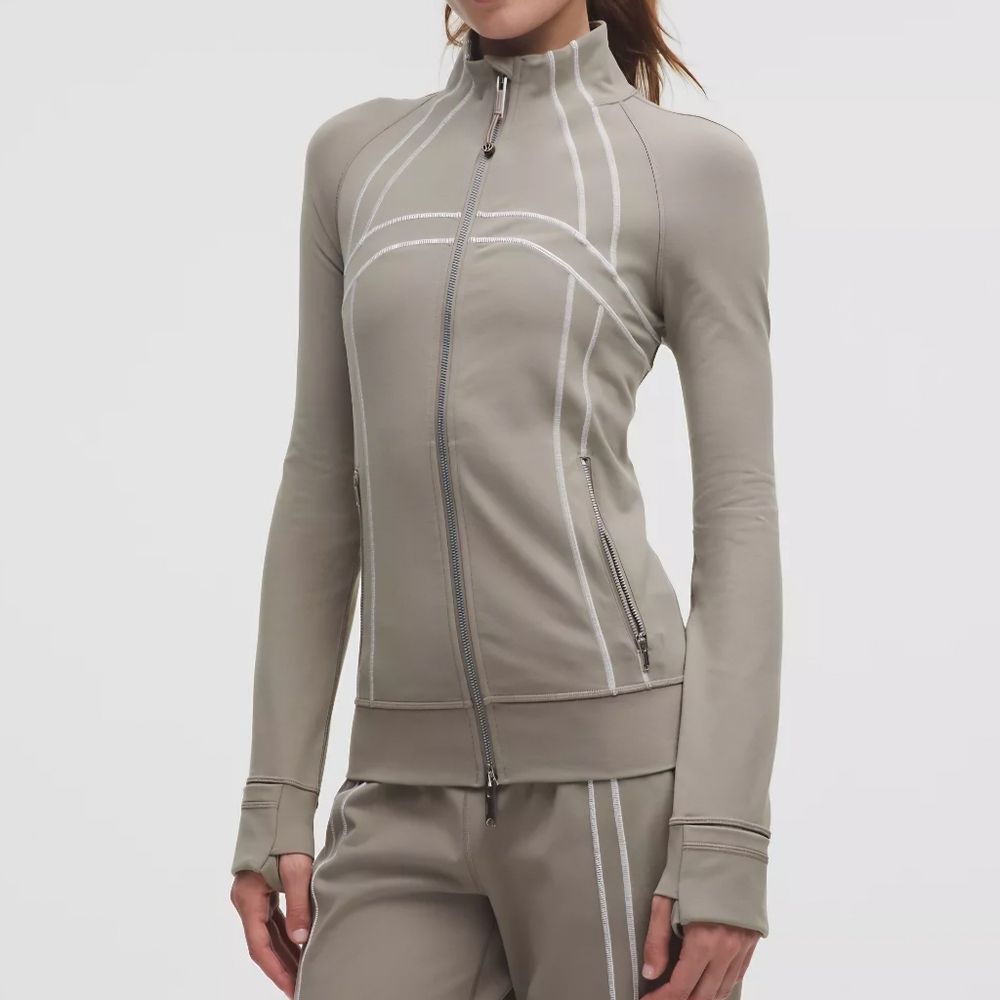 NWT Lululemon Define Track Jacket Womens 14 Athleisure Luon Warm Ash Grey/White - Picture 10 of 11